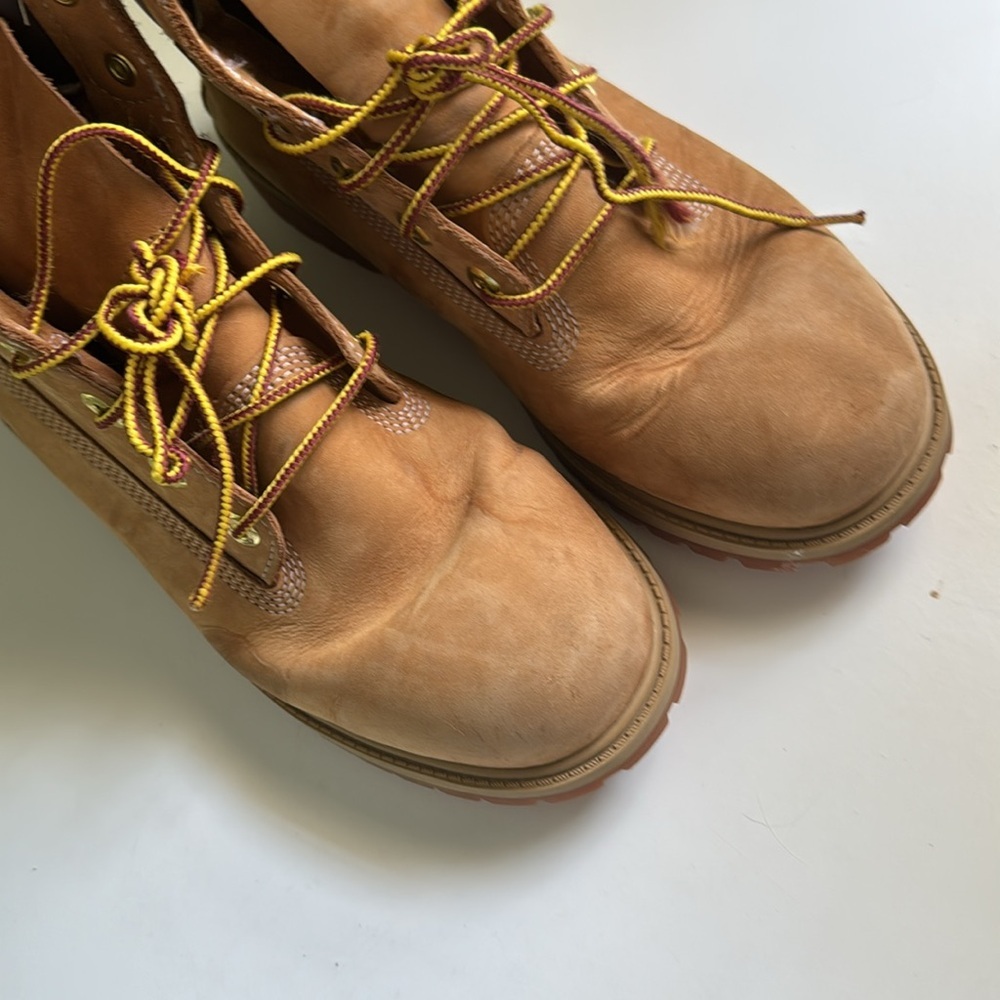 Timberland Tan Leather Boots - Picture 5 of 7